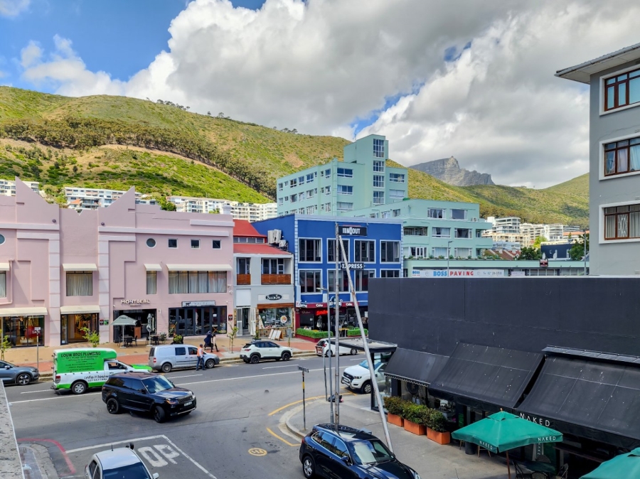 1 Bedroom Property for Sale in Sea Point Western Cape